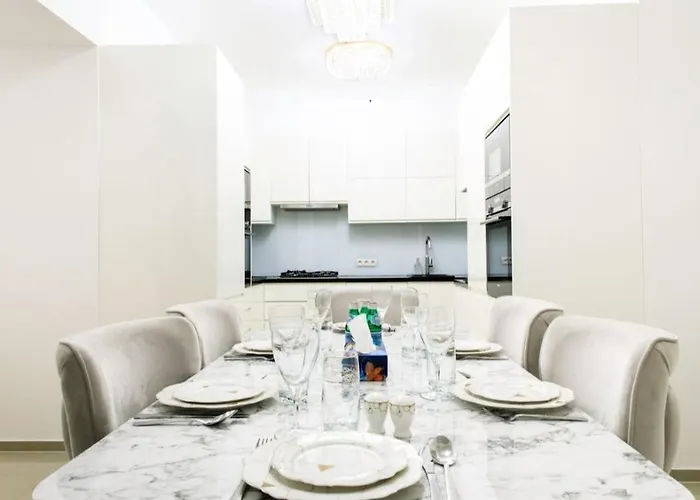 Le David City Apartments 1020